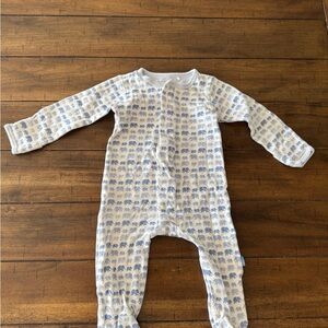 Magnetic Me White and Blue Elephant Print Footie